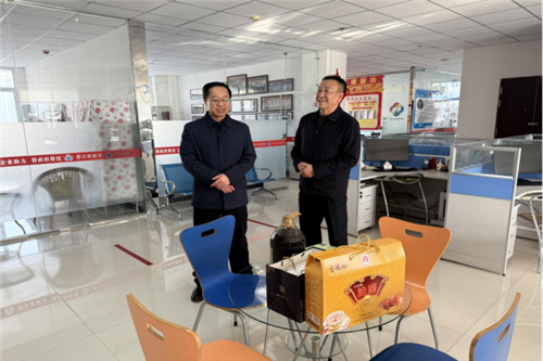 市委統(tǒng)戰(zhàn)部領導慰問